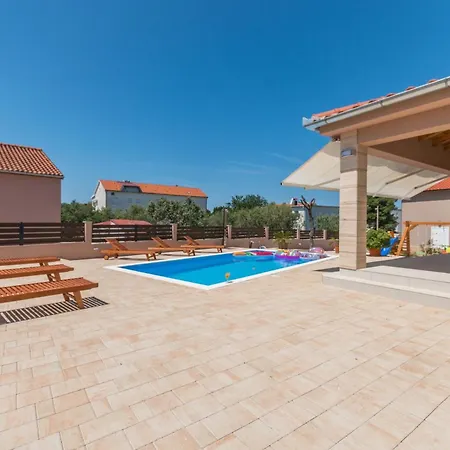 Kunfin Villa